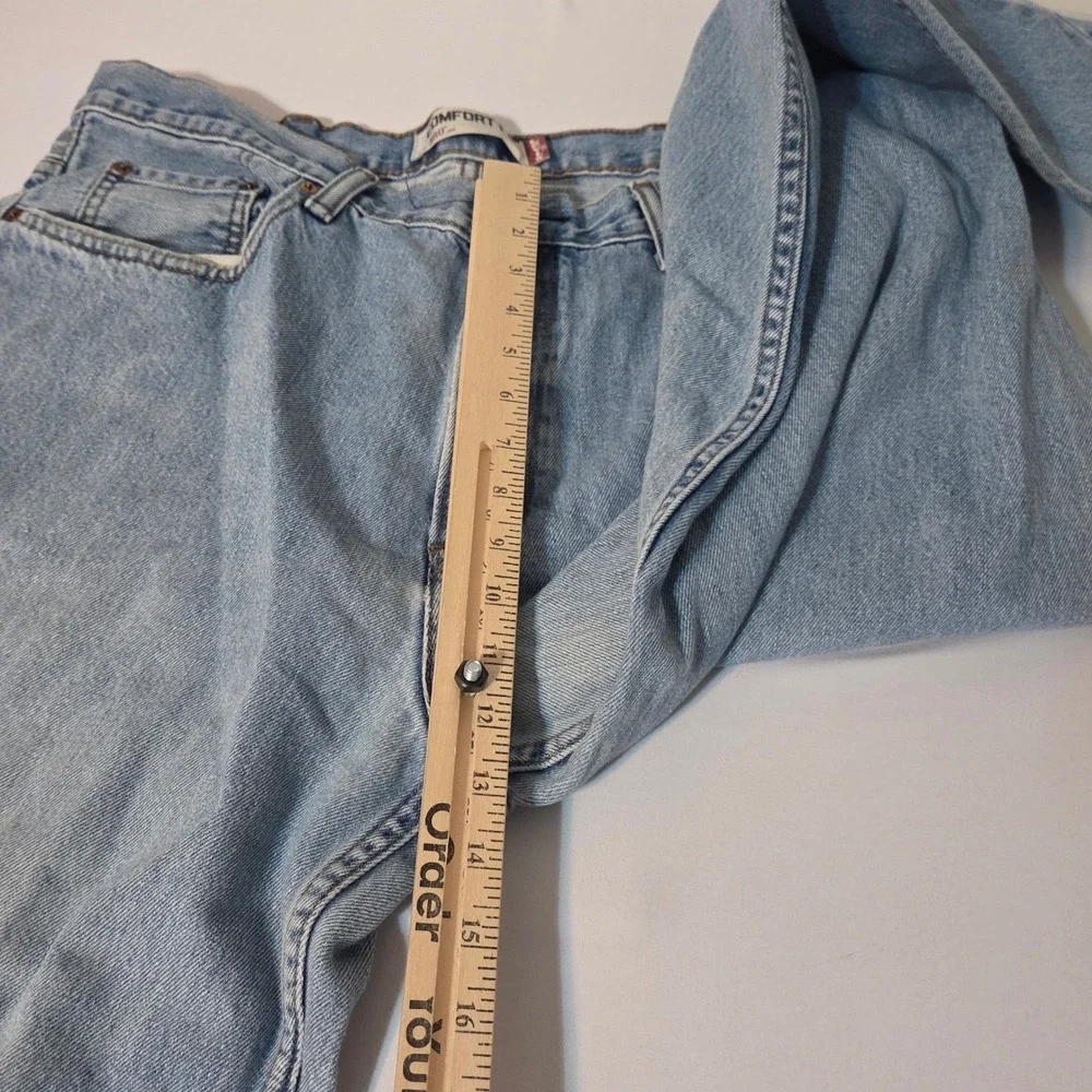 Levis levi 560